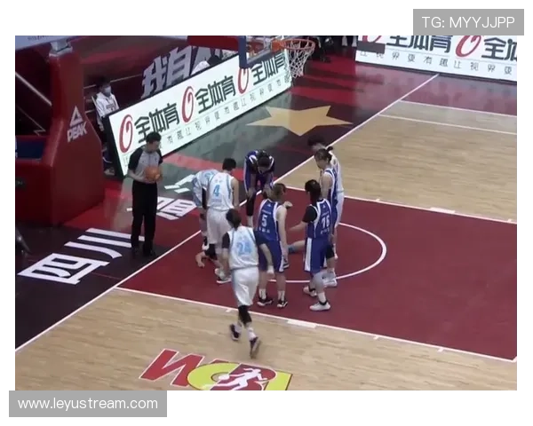 保级组争夺激烈，关键战役决定球队命运